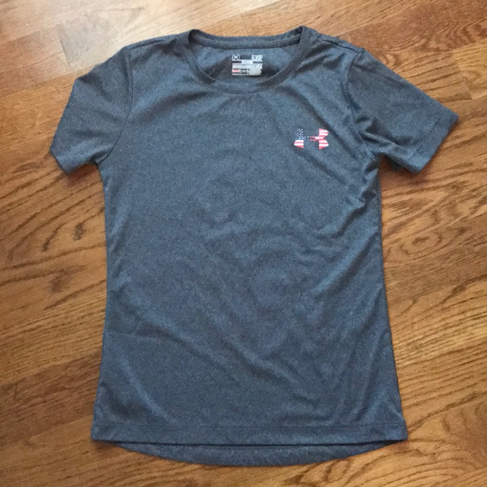 Under Armour T shirt